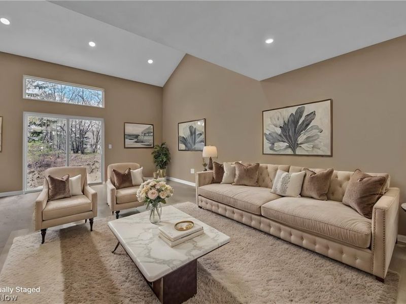 1394 Mussel Shoals Drive, Brunswick, OH 44212 Photo 3