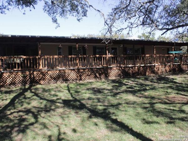 317 Swayze Road, Utopia, TX 78884
