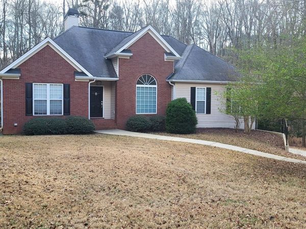 16 Inland Point, Newnan, GA 30263