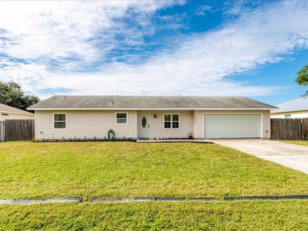 1972 SE Esterbrook Street, Port St. Lucie, FL 34983