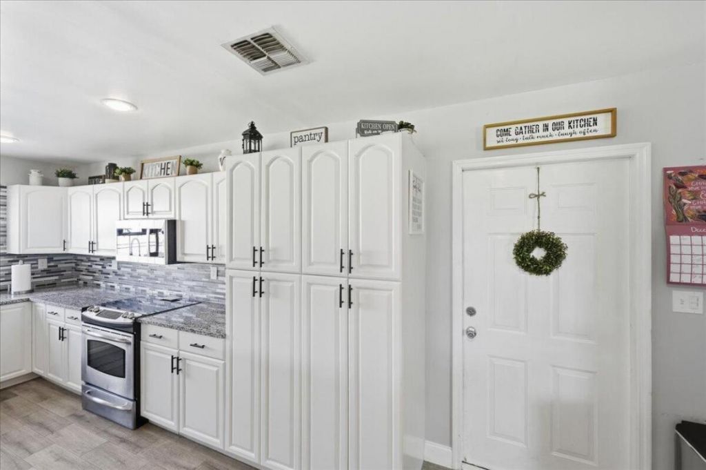 1972 SE Esterbrook Street, Port Saint Lucie, FL 34983 Photo