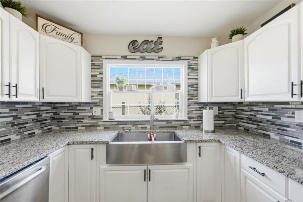 1972 SE Esterbrook Street, Port Saint Lucie, FL 34983 Photo