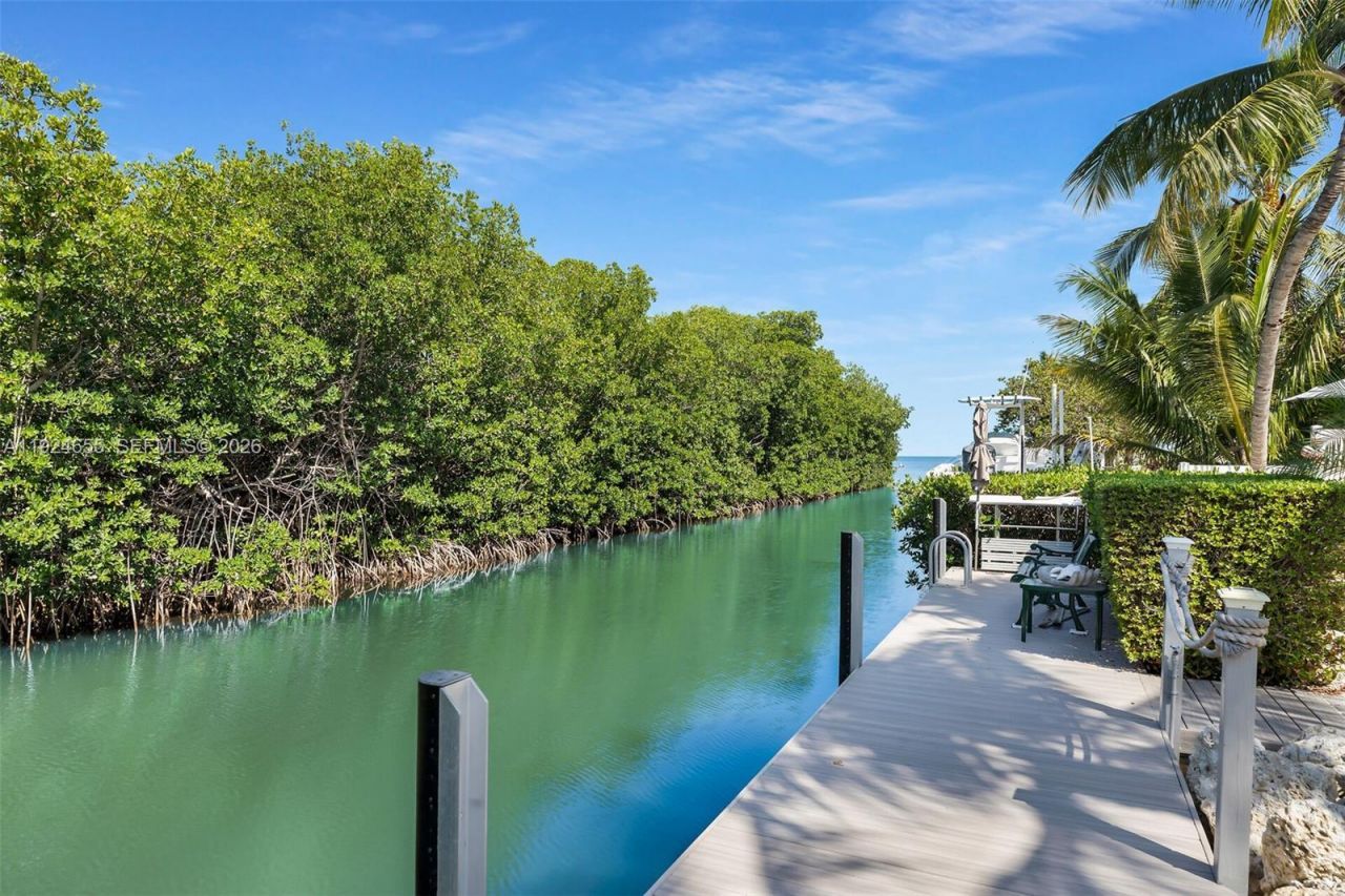 835 70th Street Gulf, Marathon, FL 33050 Photo