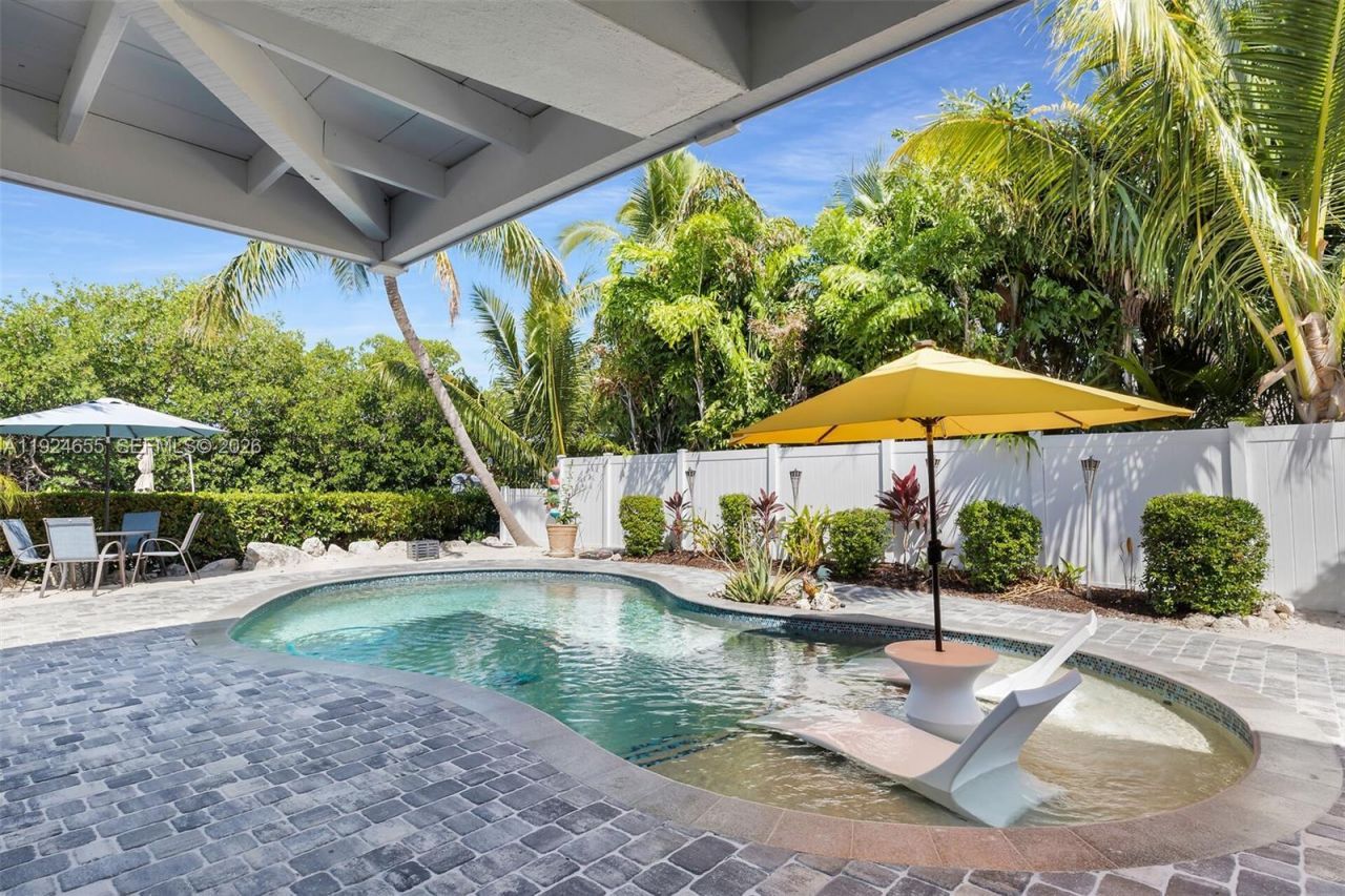 835 70th Street Gulf, Marathon, FL 33050 Photo