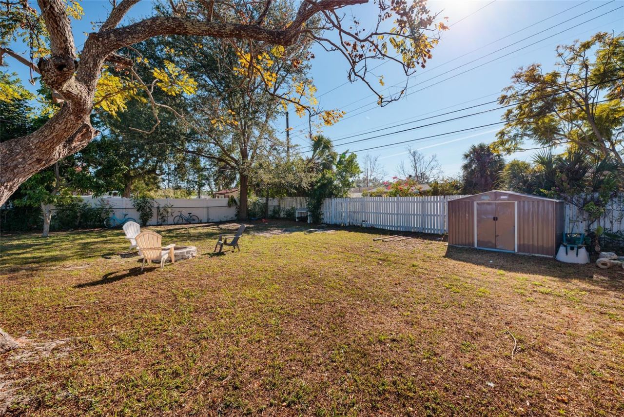 704 72nd Avenue N, Saint Petersburg, FL 33702 Photo