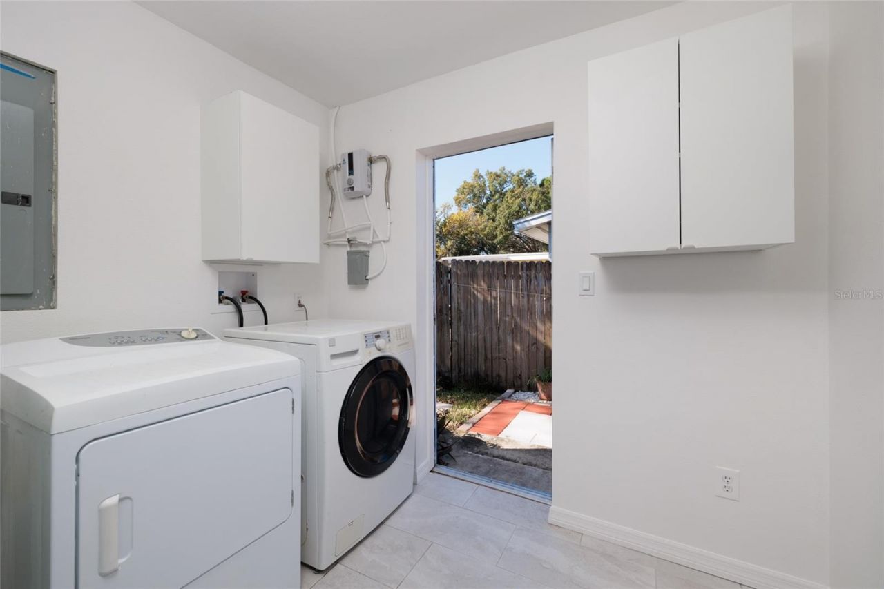 704 72nd Avenue N, Saint Petersburg, FL 33702 Photo