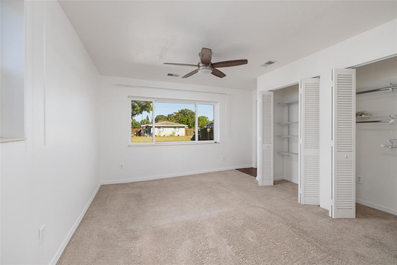 704 72nd Avenue N, Saint Petersburg, FL 33702 Photo