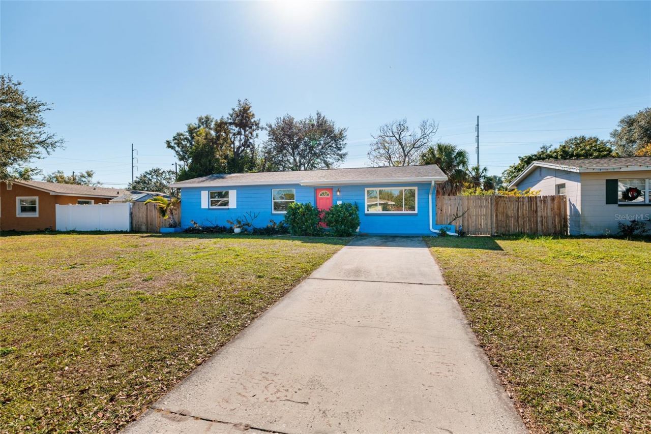 704 72nd Avenue N, Saint Petersburg, FL 33702 Photo