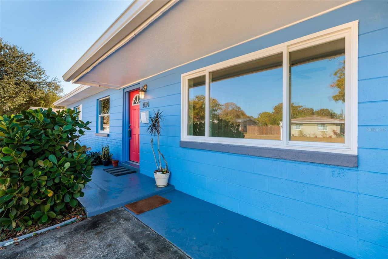 704 72nd Avenue N, Saint Petersburg, FL 33702 Photo