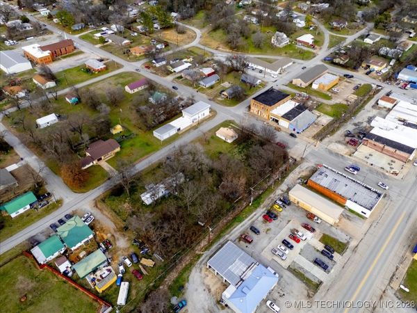 01 W Ross Street, Locust Grove, OK 74352