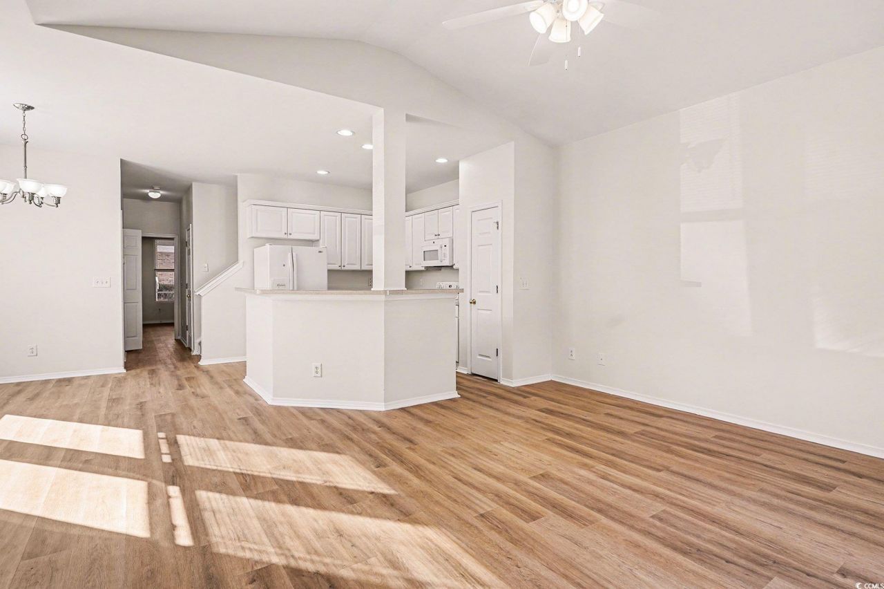 328 Kiskadee Loop Photo 3