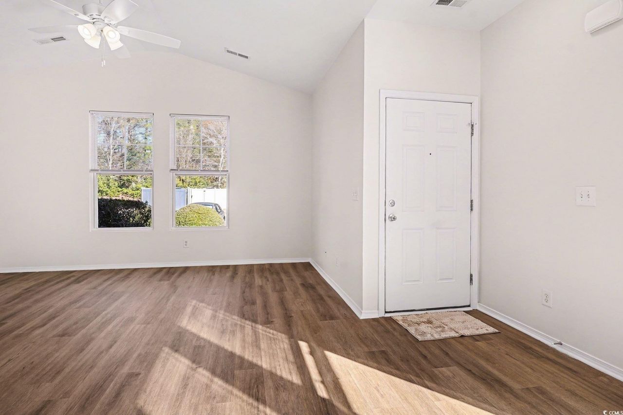 328 Kiskadee Loop Photo 4