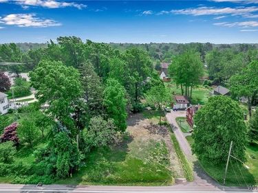 5057 Lake Shore Road, Hamburg, NY 14075