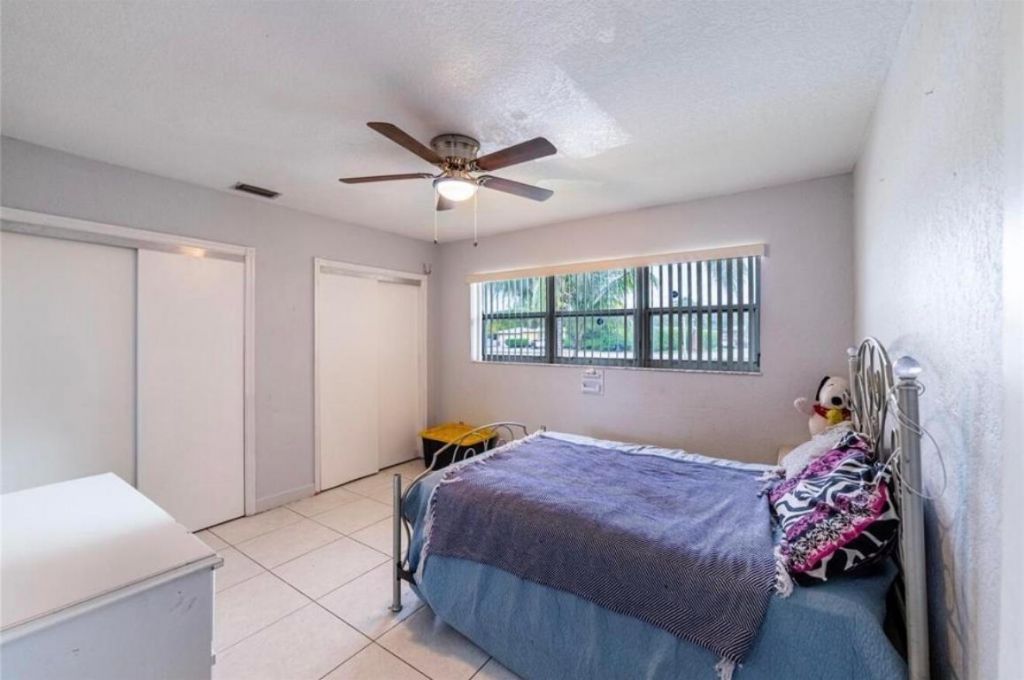 4416 W Broward Boulevard, Plantation, FL 33317 Photo