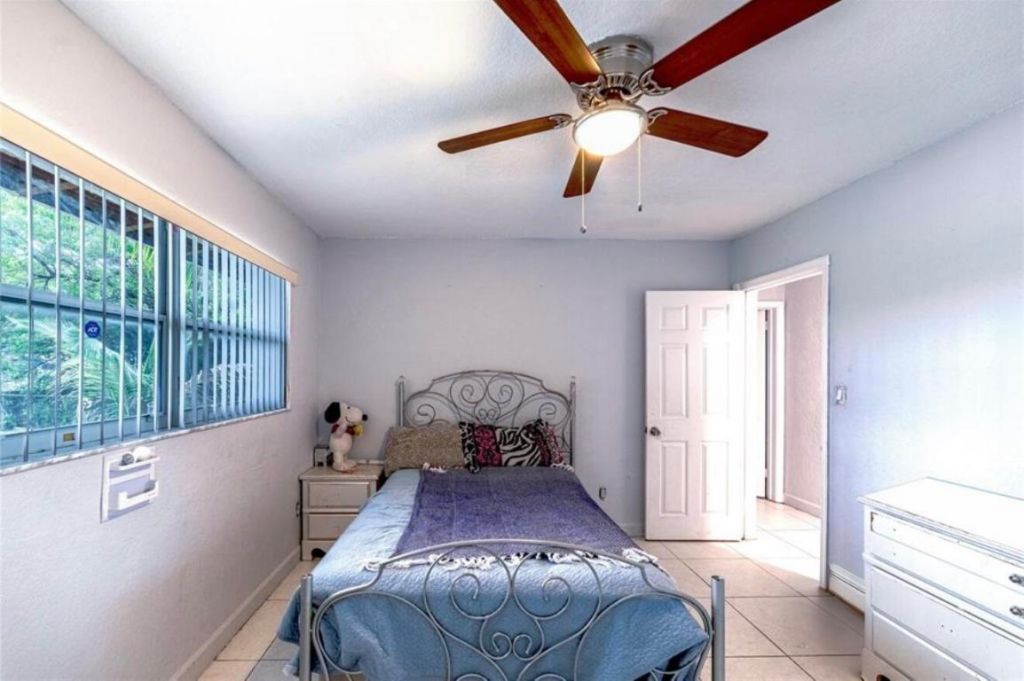 4416 W Broward Boulevard, Plantation, FL 33317 Photo