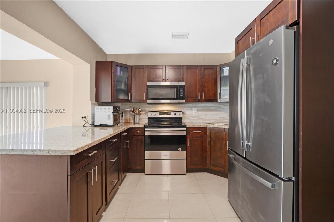 1245 NW 130th St, North Miami, FL 33167 Photo