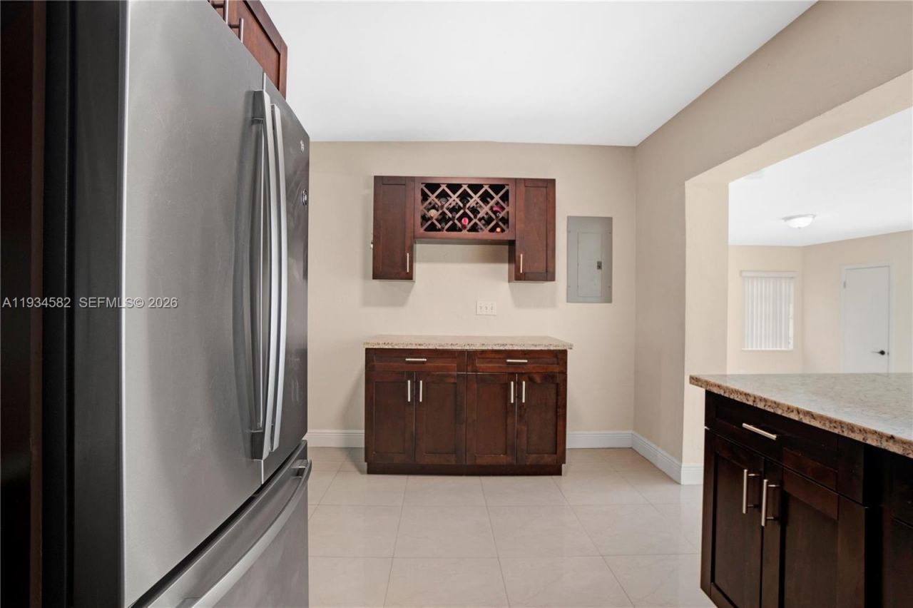 1245 NW 130th St, North Miami, FL 33167 Photo