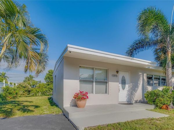 1305 11th Ct, West Palm Beach, FL 33401