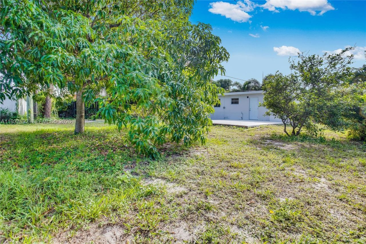 1305 11th Ct, West Palm Beach, FL 33401 Photo