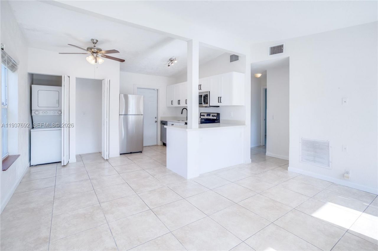 1305 11th Ct, West Palm Beach, FL 33401 Photo