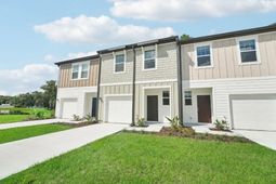 472 Colchester Court photo 4