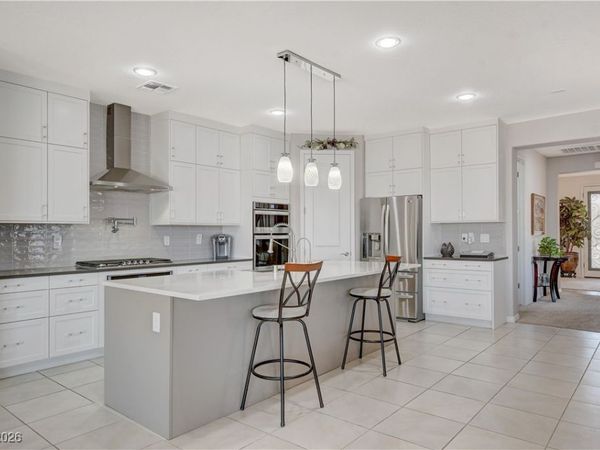 8286 Skye Gorge Street, Las Vegas, NV 89166