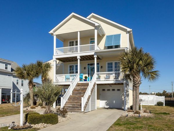 127 Sound Point Drive, Harkers Island, NC 28531