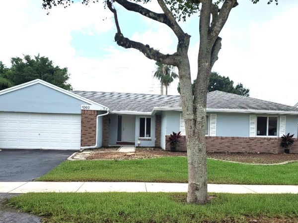 1060 Cedar Creek Way, Davie, FL 33325