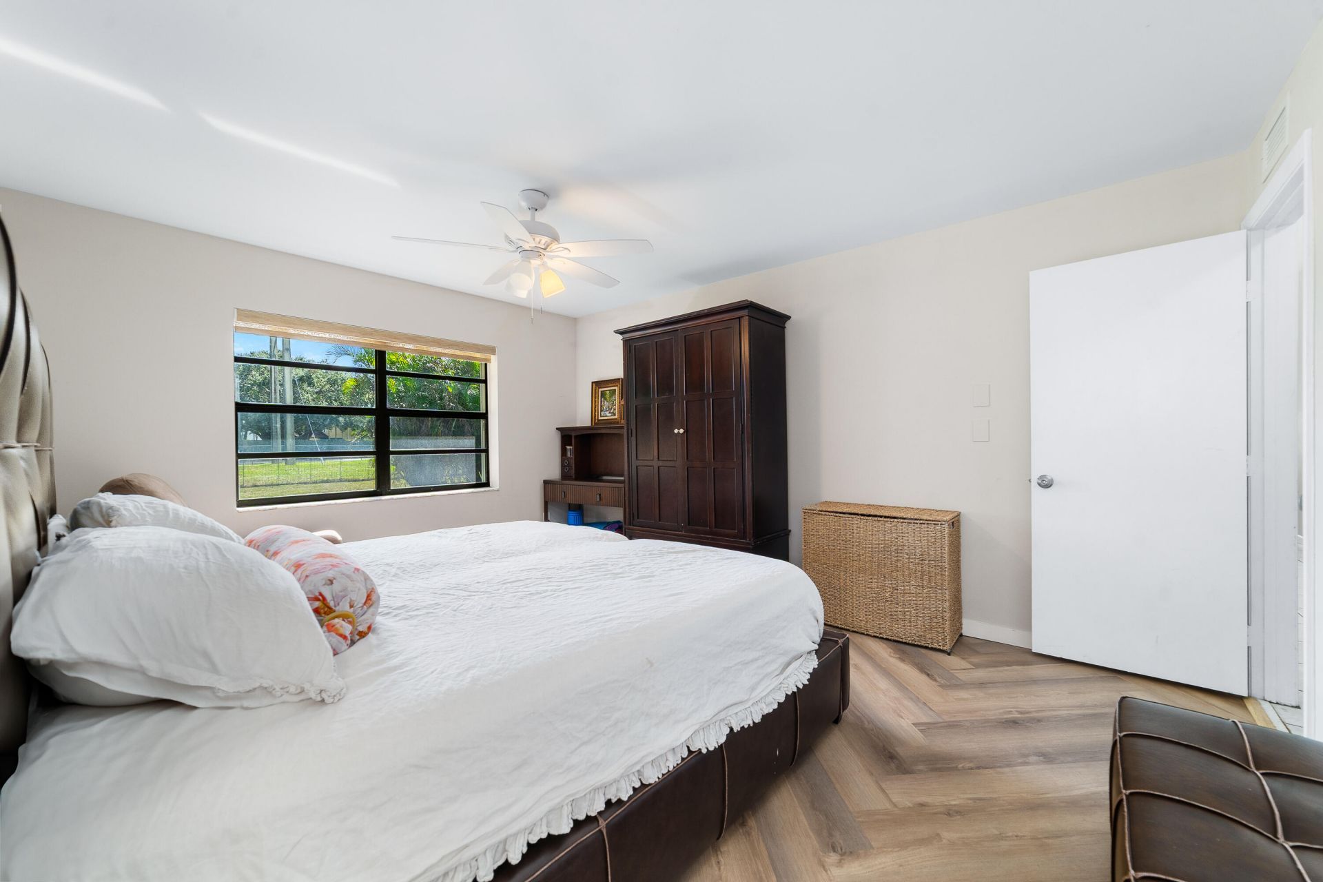 1060 Cedar Creek Way, Davie, FL 33325 Photo