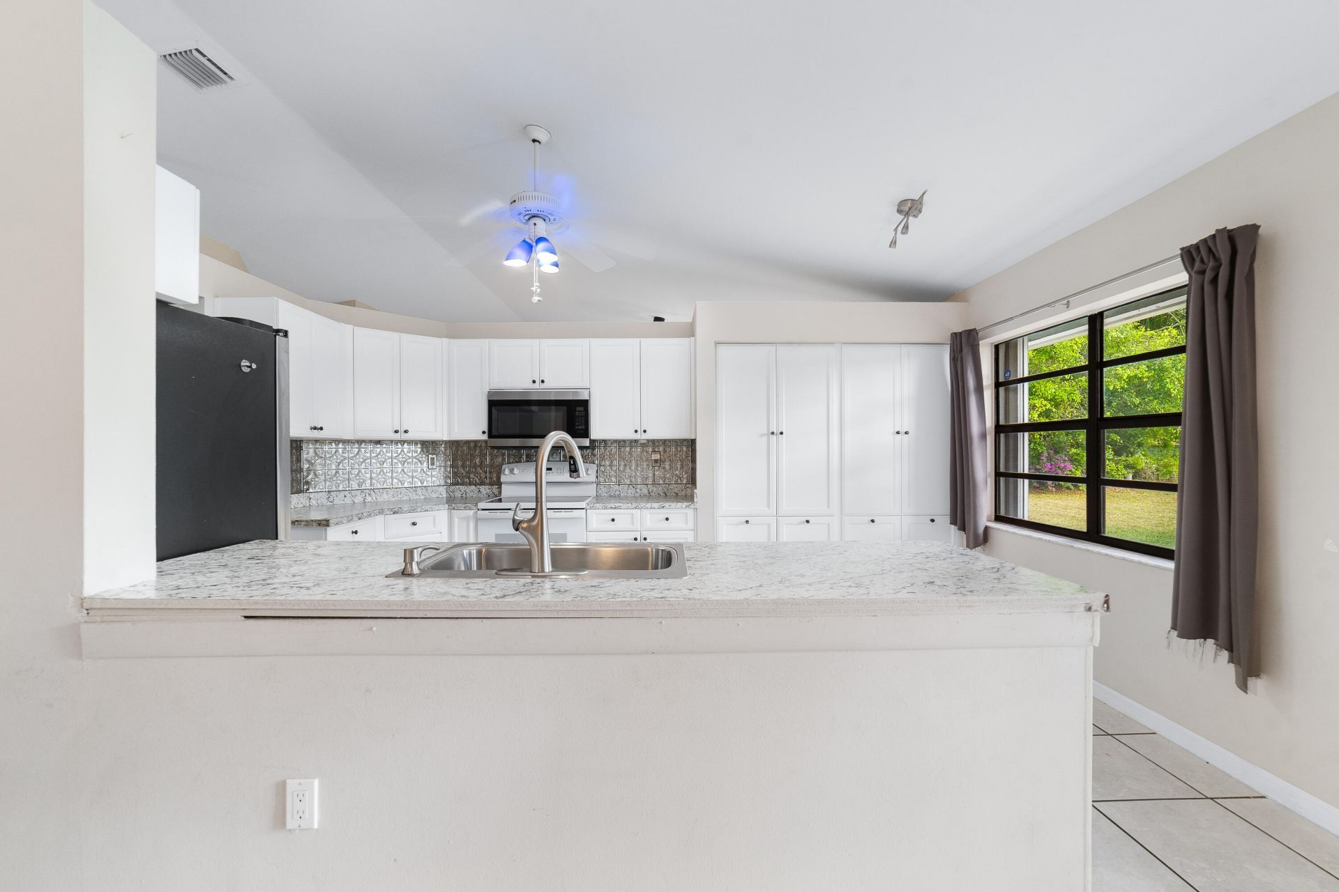 1060 Cedar Creek Way, Davie, FL 33325 Photo