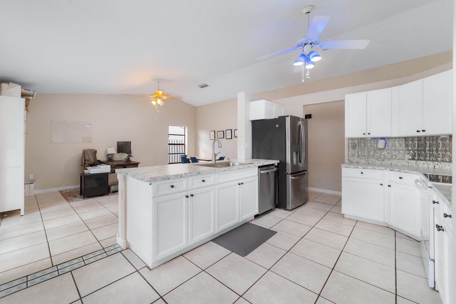 1060 Cedar Creek Way, Davie, FL 33325 Photo