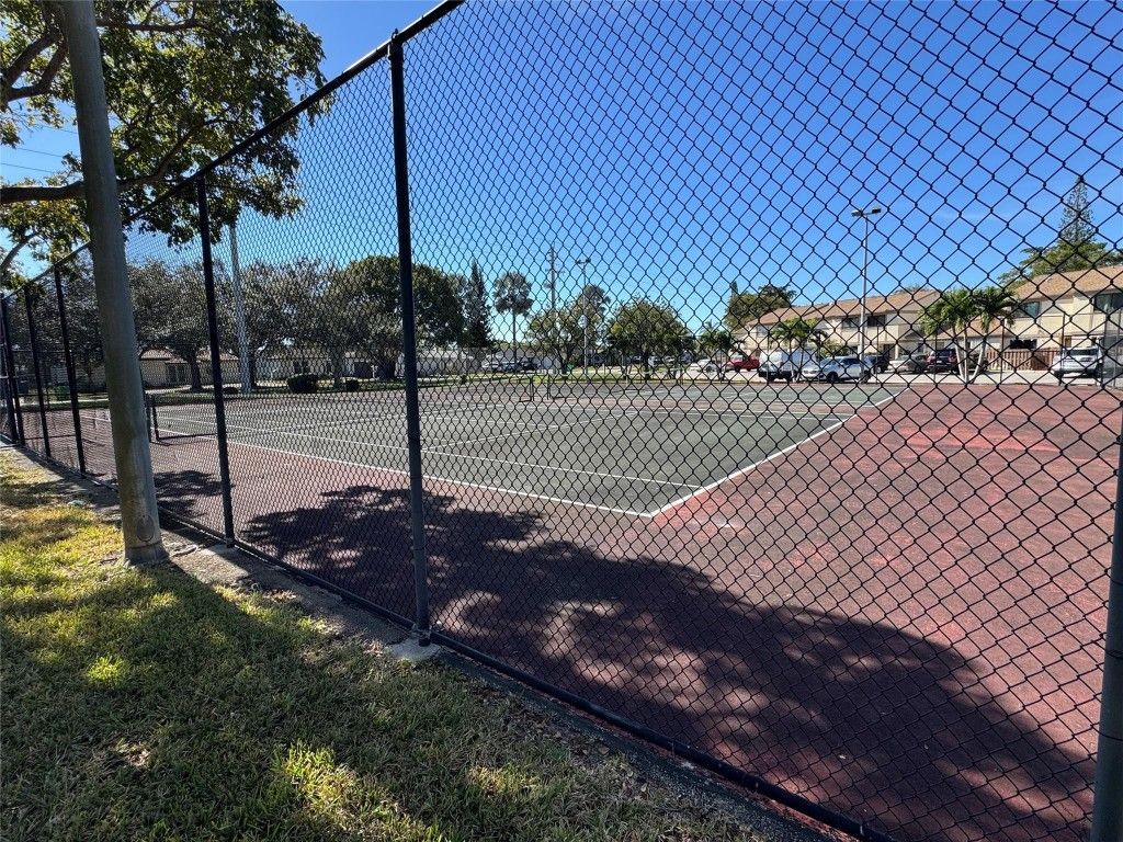 10725 NW 30th Place, Unit 6, Sunrise, FL 33322 Photo