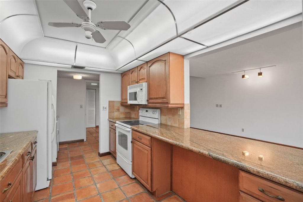 1111 Windward Drive, Pembroke Pines, FL 33026 Photo