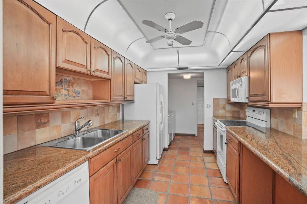 1111 Windward Drive, Pembroke Pines, FL 33026 Photo