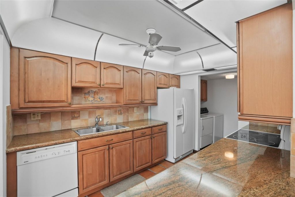 1111 Windward Drive, Pembroke Pines, FL 33026 Photo