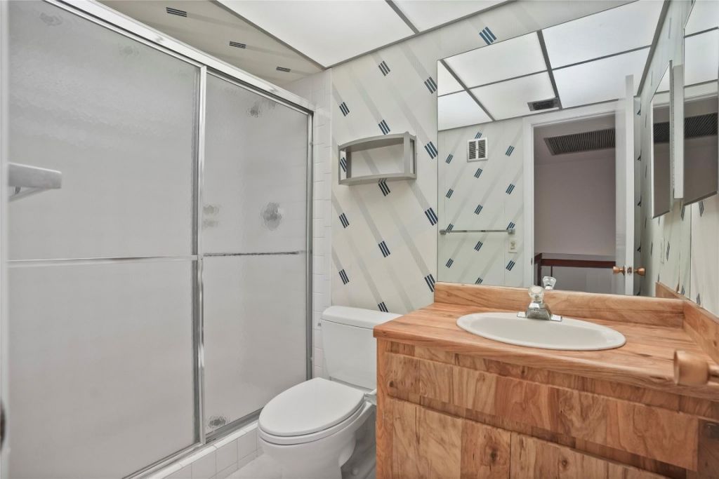 1111 Windward Drive, Pembroke Pines, FL 33026 Photo