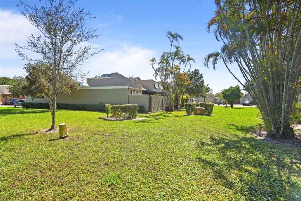 1111 Windward Drive, Pembroke Pines, FL 33026 Photo