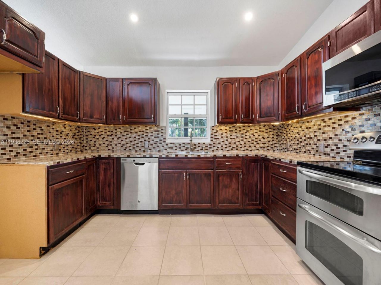 18901 SW 59th St, Southwest Ranches, FL 33332 Photo