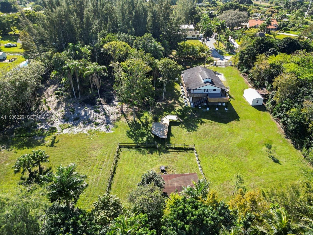 18901 SW 59th St, Southwest Ranches, FL 33332 Photo