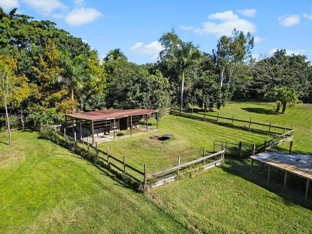 18901 SW 59th St, Southwest Ranches, FL 33332 Photo