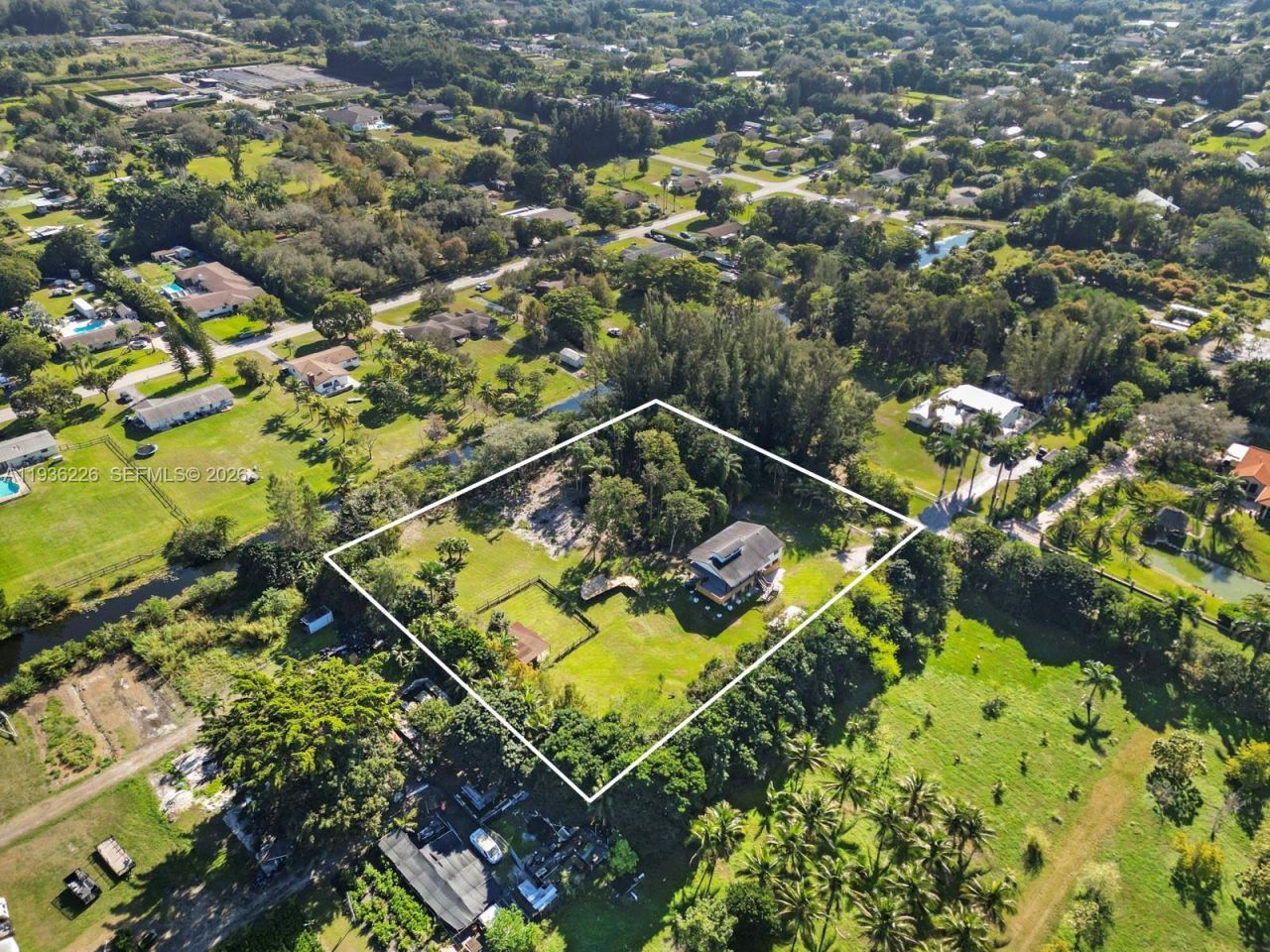 18901 SW 59th St, Southwest Ranches, FL 33332 Photo