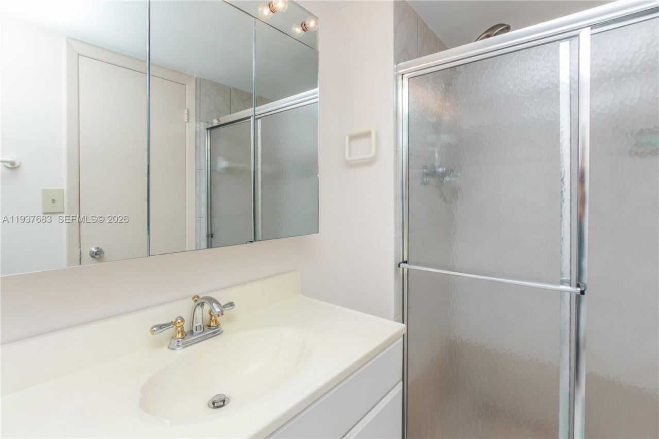 2780 NE 183rd St, Unit 901, Aventura, FL 33160 Photo