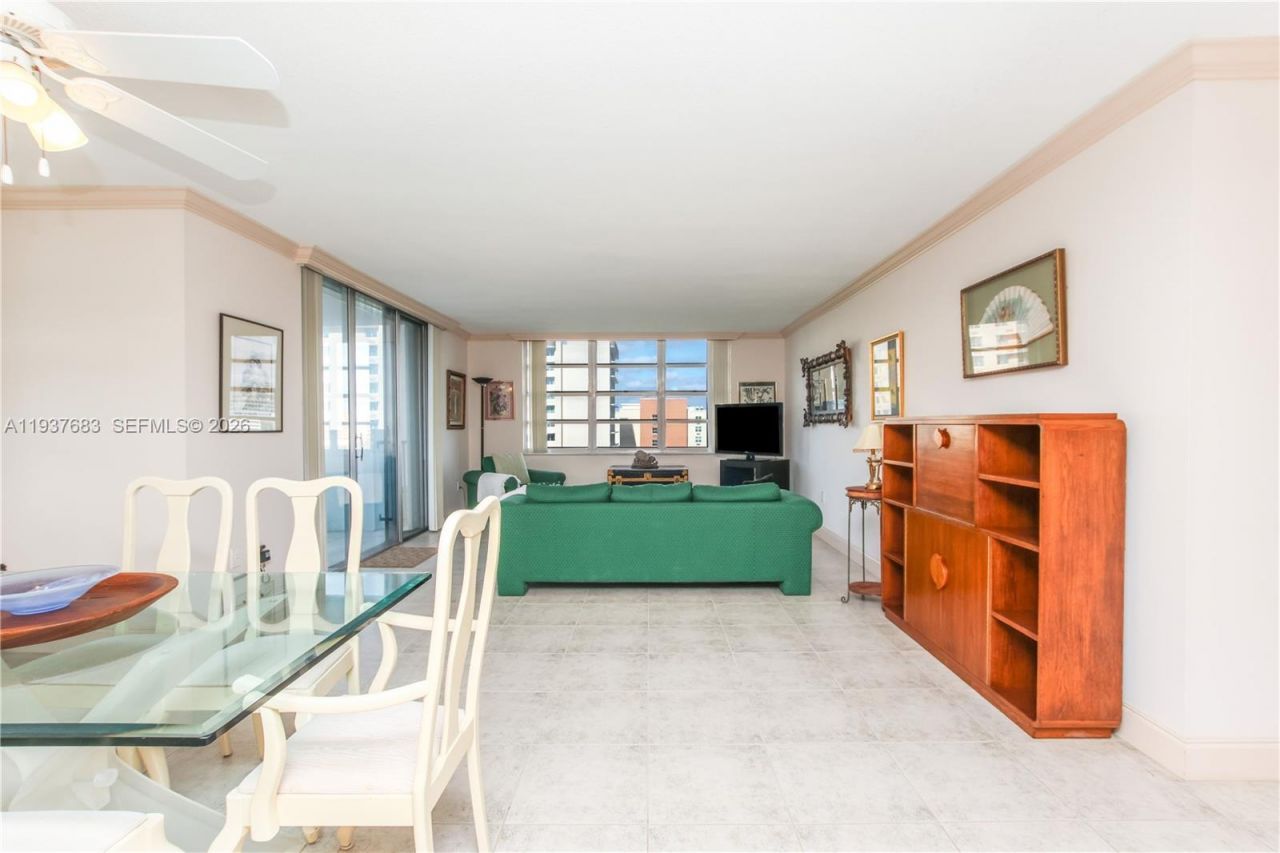 2780 NE 183rd St, Unit 901, Aventura, FL 33160 Photo