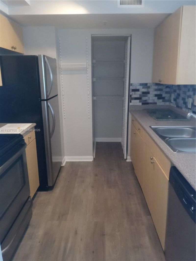 1900 Van Buren St, Unit 309B, Hollywood, FL 33020 Photo