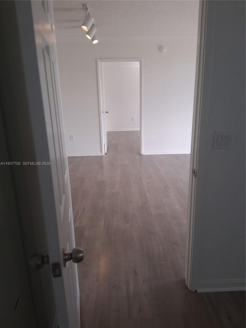 1900 Van Buren St, Unit 309B, Hollywood, FL 33020 Photo