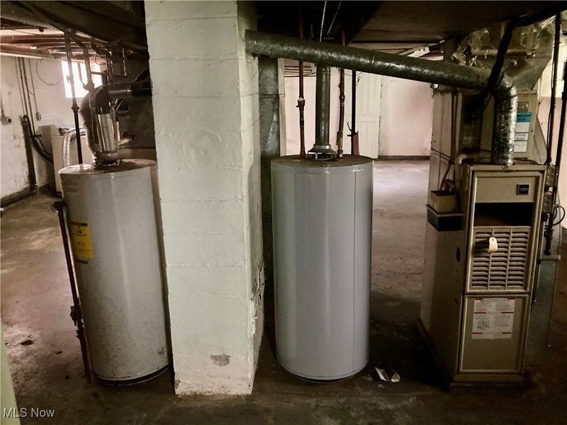 4902 E 109th Street, Cleveland, OH 44125 Photo 18