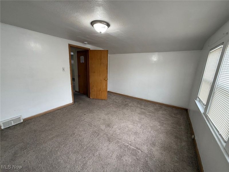 4902 E 109th Street, Cleveland, OH 44125 Photo 7