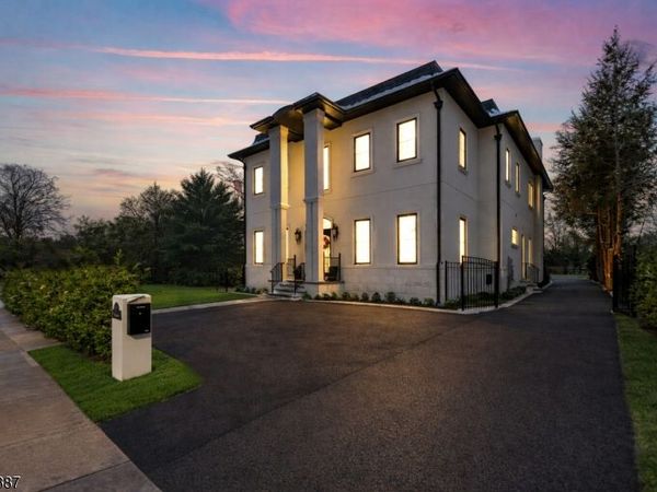 472 High St, Closter, NJ 07624