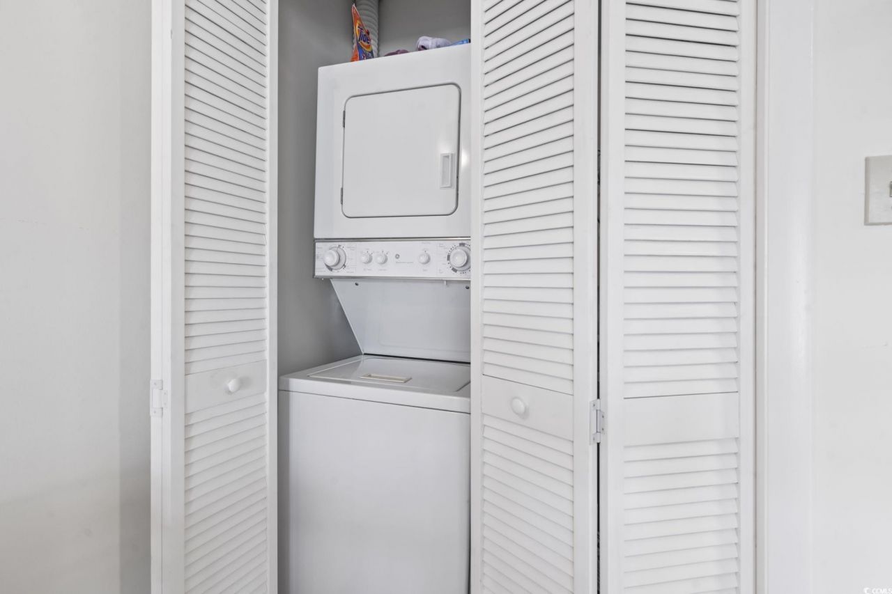 500 Fairway Village Dr. Photo 13