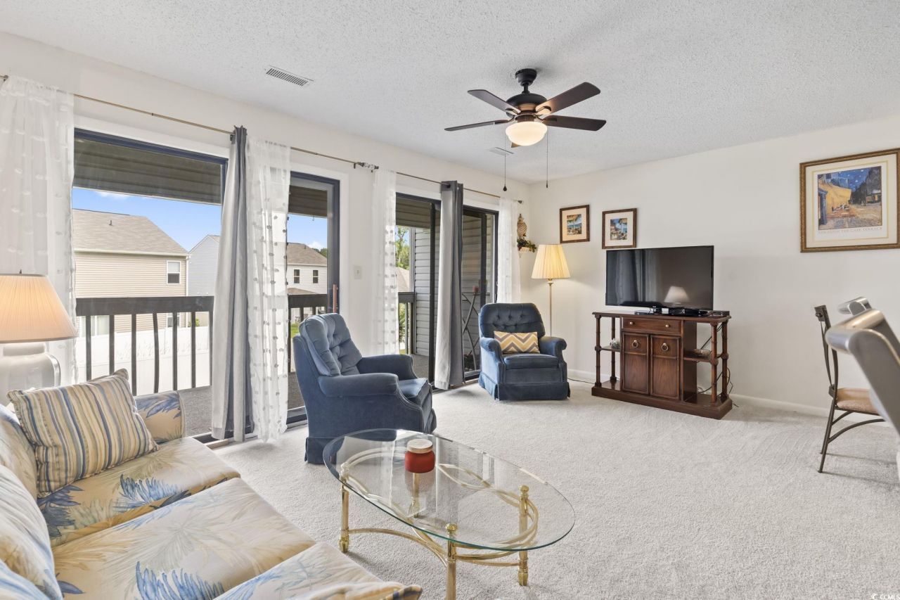 500 Fairway Village Dr. Photo 19